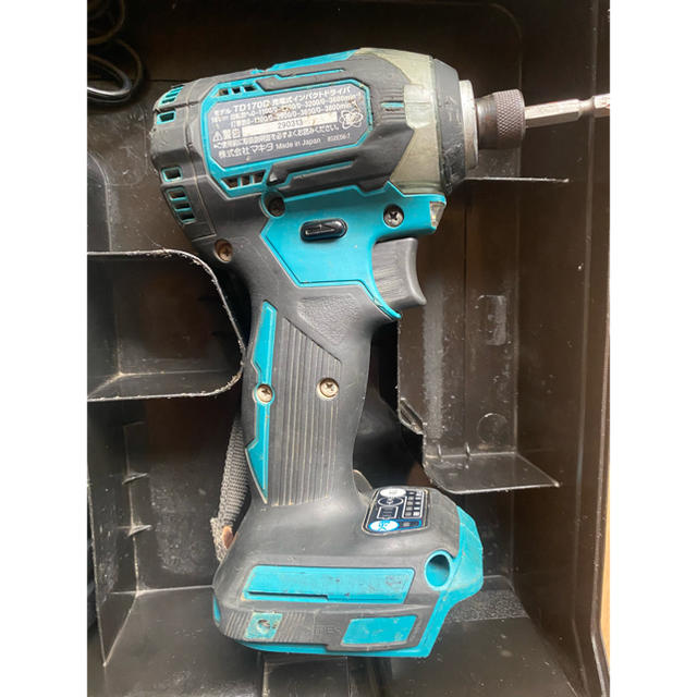 Makita 充電式インパクトドライバ　18v TD170D マキタ工具/メンテナンス