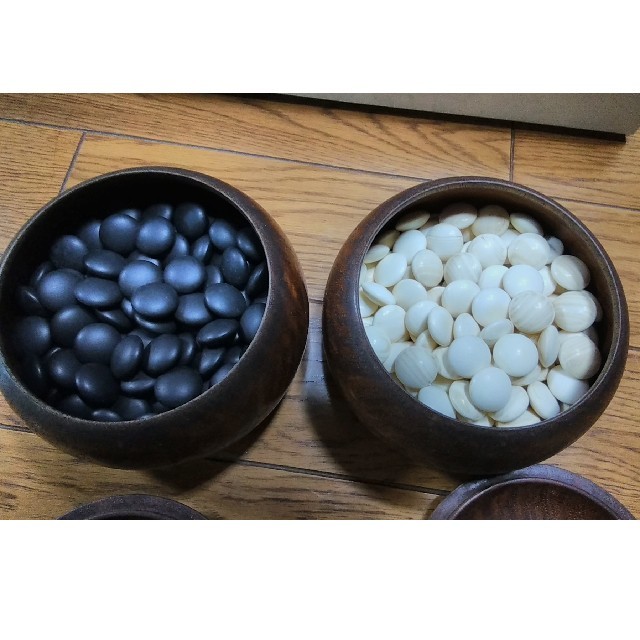 蛤碁石　囲碁用 エンタメ/ホビーのテーブルゲーム/ホビー(囲碁/将棋)の商品写真