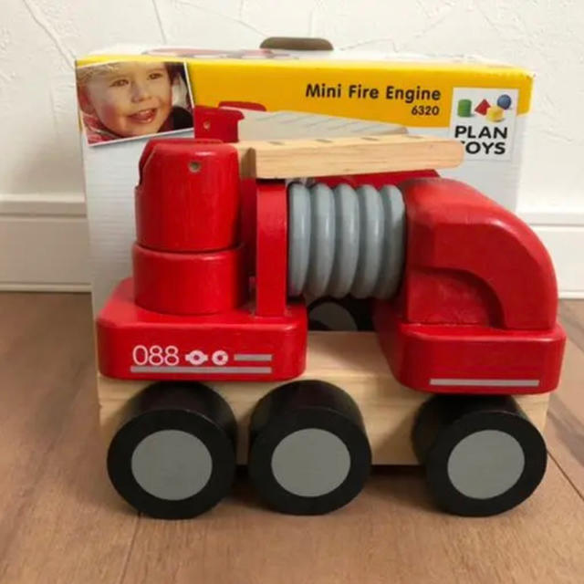 PLANTOYS(プラントイ)のPLANTOYS mini fire engine 消防車　プラントイズ キッズ/ベビー/マタニティのおもちゃ(知育玩具)の商品写真