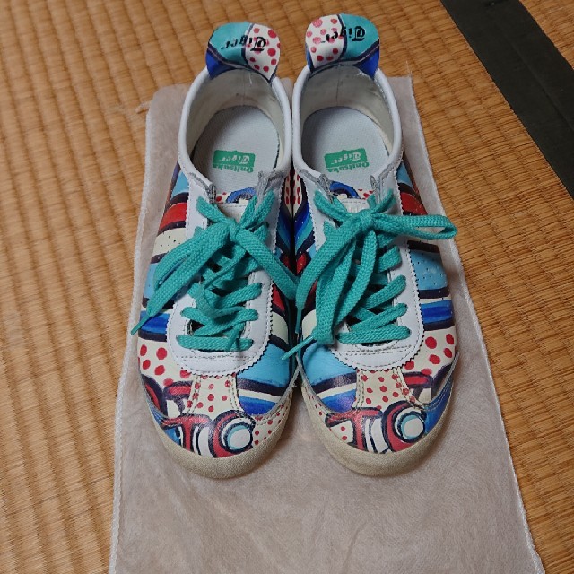TSUMORI CHISATO(ツモリチサト)のツモリチサト   オニツカタイガー   スニーカー レディースの靴/シューズ(スニーカー)の商品写真