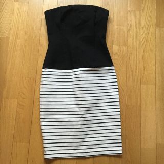 ザラ(ZARA)のZARA ボーダー 黒 ワンピバイカラー(ひざ丈ワンピース)