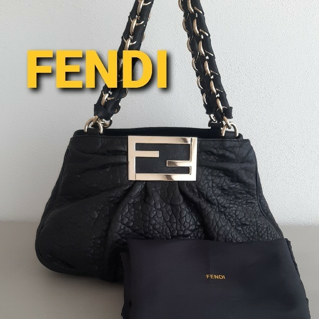 FENDI フェンディ　ショルダーバッグ　チェーンハンドル