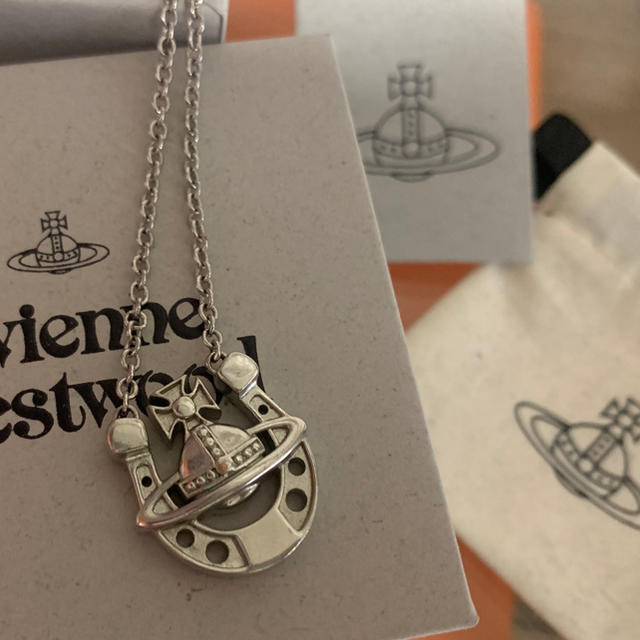 Vivienne Westwood(ヴィヴィアンウエストウッド)のヴィヴィアンウエストウッド ネックレス メンズのアクセサリー(ネックレス)の商品写真