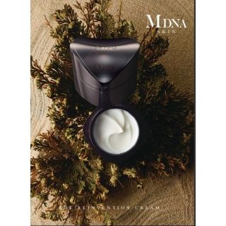 MDNA SKIN ザ リインベンションクリーム50ｇ(フェイスクリーム)