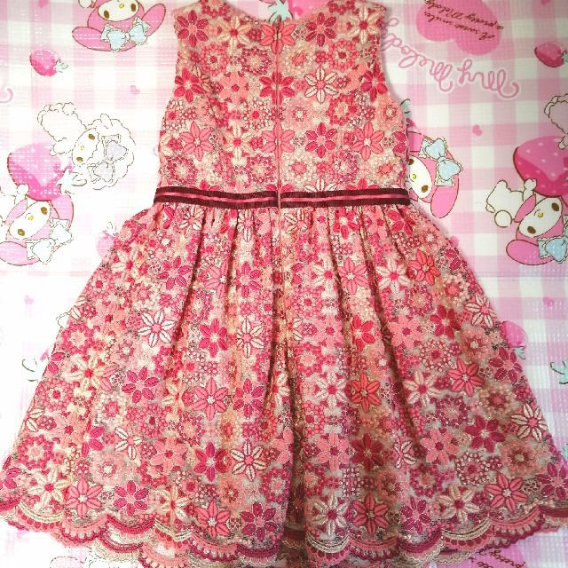 TOCCA(トッカ)のTOCCA  トッカバンビーニ　豪華刺繍ワンピース　110 キッズ/ベビー/マタニティのキッズ服女の子用(90cm~)(ワンピース)の商品写真