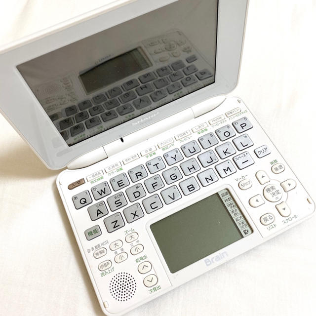 SHARP(シャープ)のSHARP＊brain＊PW-GC610-W カラー電子辞書 スマホ/家電/カメラの生活家電(その他)の商品写真