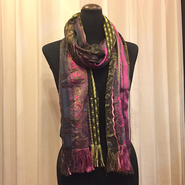 ETRO(エトロ)のETRO エトロ ストール ピンク イエロー マルチ レディースのファッション小物(バンダナ/スカーフ)の商品写真