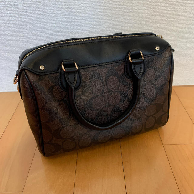 COACH(コーチ)のコーチ　COACH ハンドバック　ショルダーバック レディースのバッグ(ショルダーバッグ)の商品写真