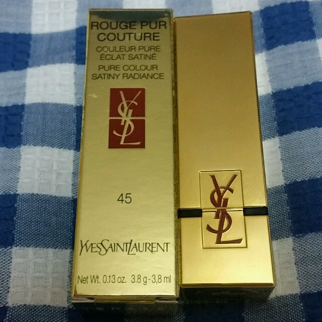 Yves Saint Laurent Beaute(イヴサンローランボーテ)のイヴ・サンローラン　リージュ口紅💄 コスメ/美容のベースメイク/化粧品(口紅)の商品写真