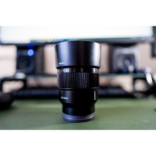 ソニー(SONY)の【値下げ中】SONY FE 85mm F1.8 SEL85F18(レンズ(単焦点))