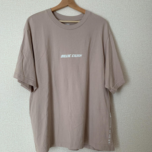 UNIQLO(ユニクロ)のビリー・アイリッシュUTグラフィックTシャツ（半袖・オーバーサイズフィット） メンズのトップス(Tシャツ/カットソー(半袖/袖なし))の商品写真