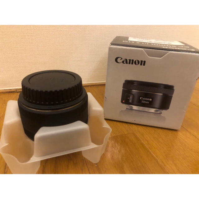 ナンシー様専用　Canon 単焦点レンズ　EF50mm F1.8 STMのサムネイル