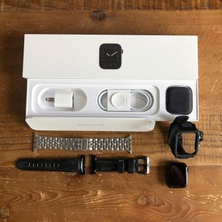 アップルウォッチ(Apple Watch)のApple Watch series5 44ミリ GPS スペースグレー　アルミ(腕時計(デジタル))