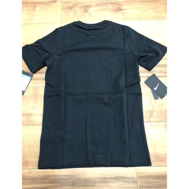 NIKE(ナイキ)の新品 ナイキ ジュニア tシャツ 150cm キッズ/ベビー/マタニティのキッズ服男の子用(90cm~)(Tシャツ/カットソー)の商品写真