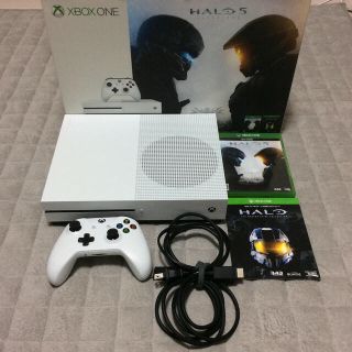 エックスボックス(Xbox)のMicrosoft Xbox One S 1TB (家庭用ゲーム機本体)