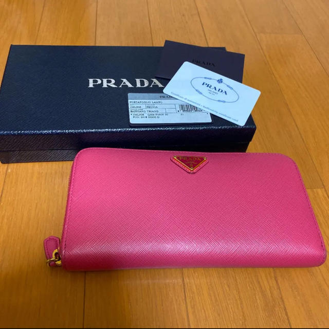 レディース【早い者勝ち】PRADA 長財布