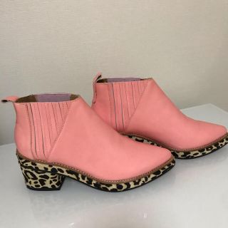 ジェフリーキャンベル(JEFFREY CAMPBELL)のJeff ReyCampbell ピンクブーツ(エナメル)(ブーツ)