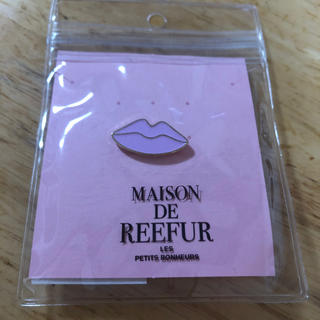メゾンドリーファー(Maison de Reefur)のメゾンドリーファー　ピンバッチ　唇💋(バッジ/ピンバッジ)
