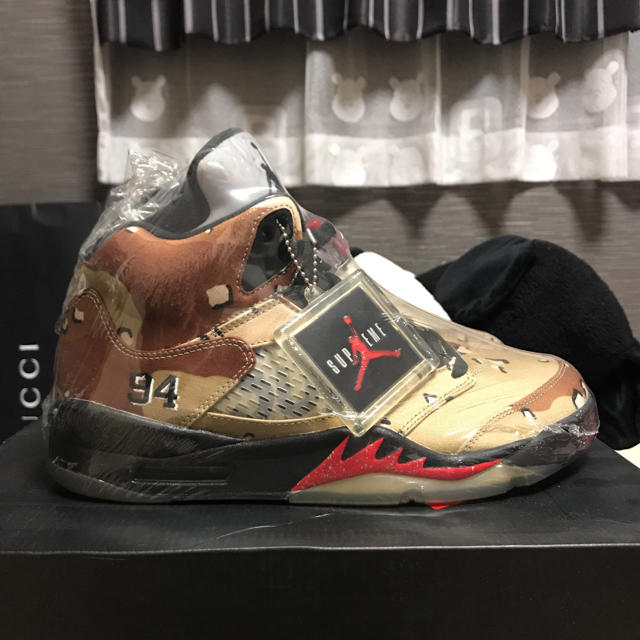 Supreme × NIKE airjordan5 シュプリーム　ジョーダン5