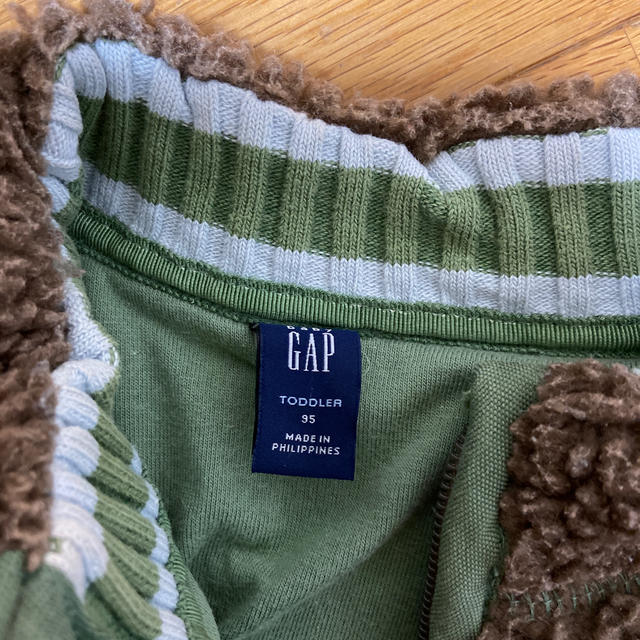 GAP(ギャップ)のGAP ジャケット95 キッズ/ベビー/マタニティのキッズ服男の子用(90cm~)(ジャケット/上着)の商品写真