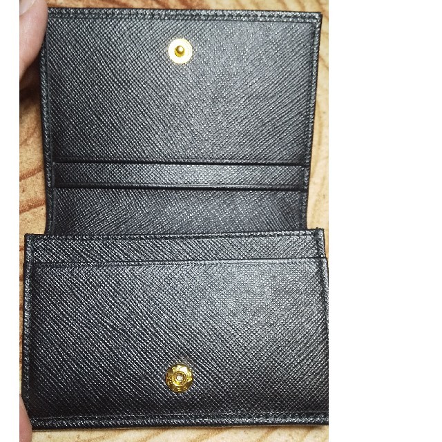 PRADA(プラダ)の中古  PRADA  カードケース  NERO  美品 レディースのファッション小物(名刺入れ/定期入れ)の商品写真