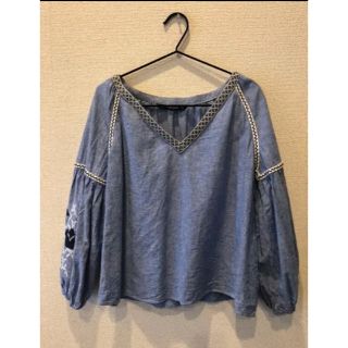 ザラ(ZARA)の★ZARA パフスリーブ　トップス★(シャツ/ブラウス(半袖/袖なし))