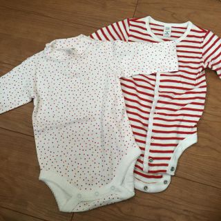 ベビーギャップ(babyGAP)の【美品】babyGAP  女の子用　ドット&ボーダー　長袖ロンパース(ロンパース)