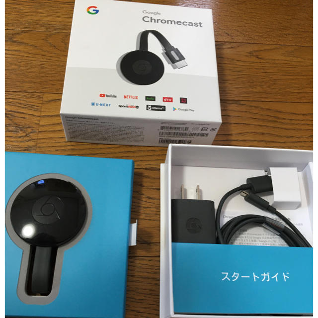 Google chromecast2 クロ－ムキャスト スマホ/家電/カメラのテレビ/映像機器(映像用ケーブル)の商品写真