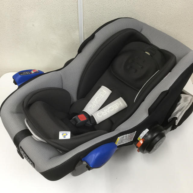 RECARO(レカロ)の綺麗！RECARO レカロ ☆3WAYベビーシート アイウォーク キッズ/ベビー/マタニティの外出/移動用品(自動車用チャイルドシート本体)の商品写真