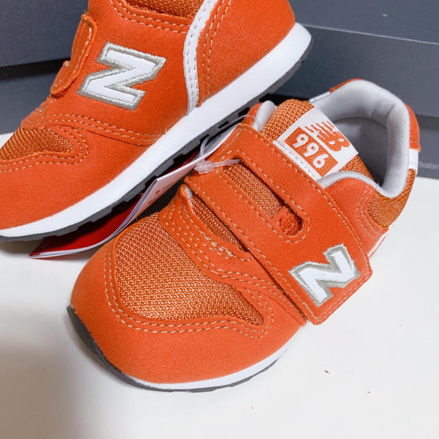 New Balance(ニューバランス)の15オレンジ 16.5ローズピンク 箱無し定形外専用 キッズ/ベビー/マタニティのキッズ靴/シューズ(15cm~)(スニーカー)の商品写真