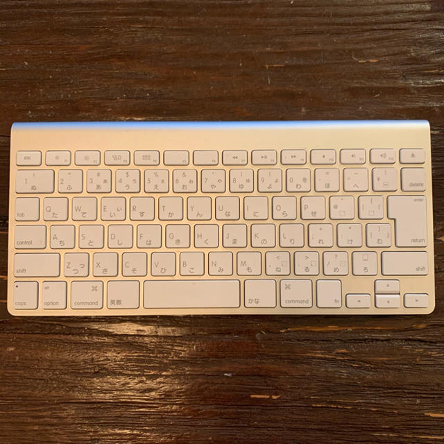 Mac (Apple)(マック)の Apple Wireless Keyboard 2009（A1314) スマホ/家電/カメラのPC/タブレット(PC周辺機器)の商品写真