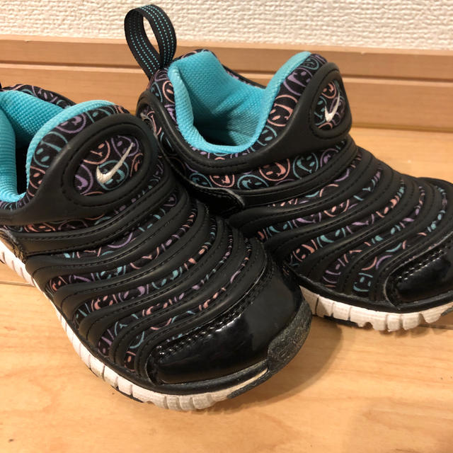 NIKE(ナイキ)の着用感あり　NIKE ダイナモ　17cm  キッズ/ベビー/マタニティのキッズ靴/シューズ(15cm~)(スニーカー)の商品写真