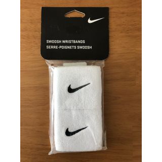 ナイキ(NIKE)のNIKE リストバンド　ホワイト　管理番号　57(バングル/リストバンド)