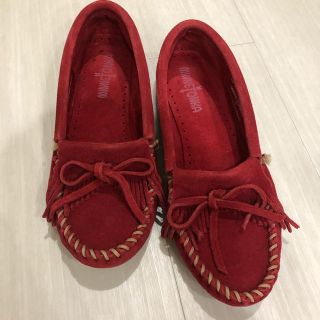 ミネトンカ(Minnetonka)のMinnetonka♡赤(スリッポン/モカシン)