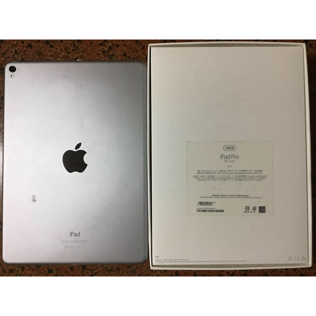 iPad Pro 9.7インチWi-Fiモデル128GB SG 　ペン付き 1