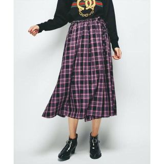 ヒステリックグラマー(HYSTERIC GLAMOUR)のHYSTERIC GLAMOUR スタッズ付巻スカート タータンチェック(ロングスカート)