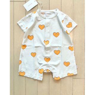 キャラメルベビー&チャイルド(Caramel baby&child )の新品✦1点のみ tinycottons ハート柄 ロンパース(9M/18M)(ロンパース)