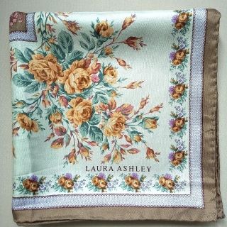 ローラアシュレイ(LAURA ASHLEY)の【ミルク様 専用】LAURA ASHLEY ローラアシュレイ シルク スカーフ(バンダナ/スカーフ)