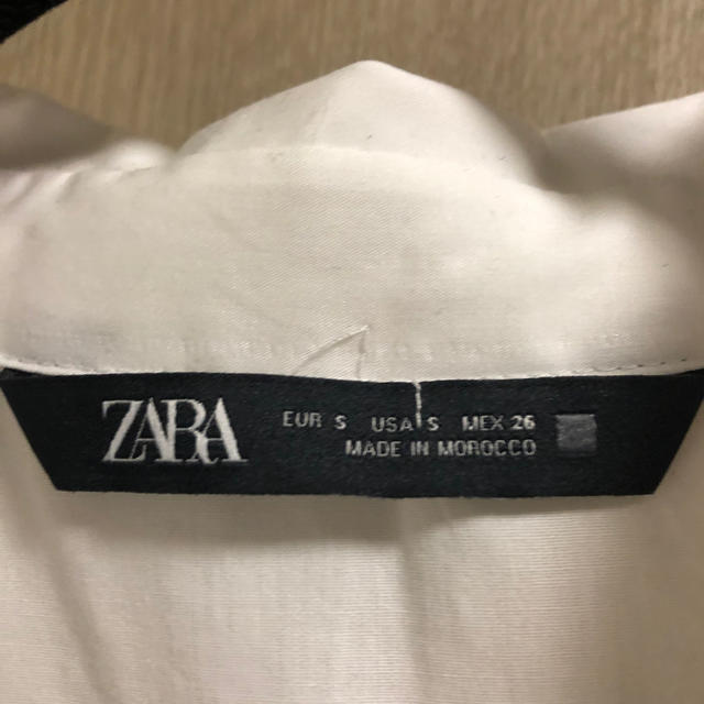 ZARA  フリルシャツ