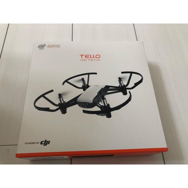 ほぼ新品 DJI Tello ドローン エンタメ/ホビーのおもちゃ/ぬいぐるみ(ホビーラジコン)の商品写真