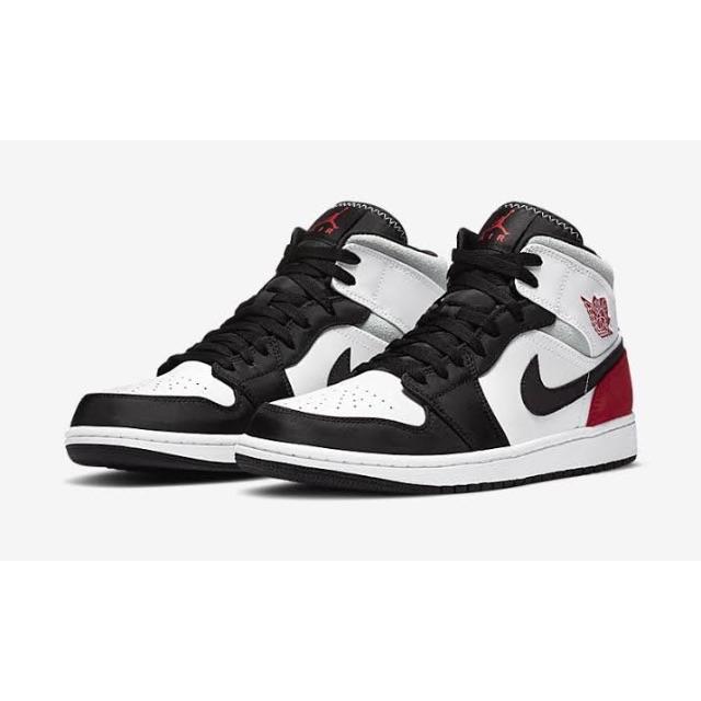 NIKE(ナイキ)のNike Air Jordan 1 MID SE メンズの靴/シューズ(スニーカー)の商品写真