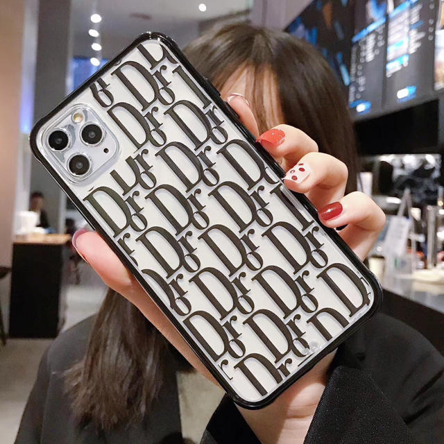 AZUL by moussy(アズールバイマウジー)のiPhone11  シンプル ロゴ　 スマホケース モノトーン ソフトカバー スマホ/家電/カメラのスマホアクセサリー(iPhoneケース)の商品写真