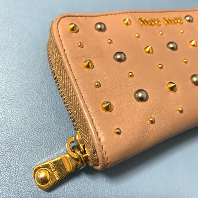 miumiu(ミュウミュウ)のmiumiu カード、コインケース レディースのファッション小物(コインケース)の商品写真