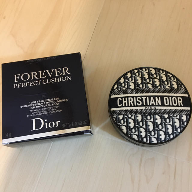 Dior クッションファンデ　0N