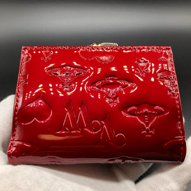 Vivienne Westwood(ヴィヴィアンウエストウッド)の【新品・正規品】ヴィヴィアン ウエストウッド 折財布 110 赤 プレゼント レディースのファッション小物(財布)の商品写真