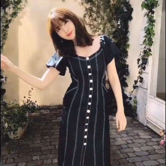 ひざ丈ワンピースHer lip to / Puff Sleeve Midi Dress