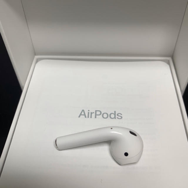 エアーポッズ第一世代　 AirPods第1世代右耳のみ　Appleエアポッズ