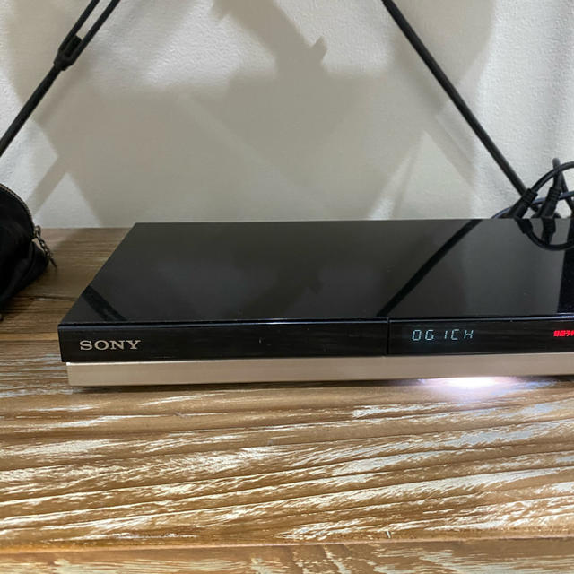 SONY 3番組同時録画　大容量2TBBDZ-ET2200