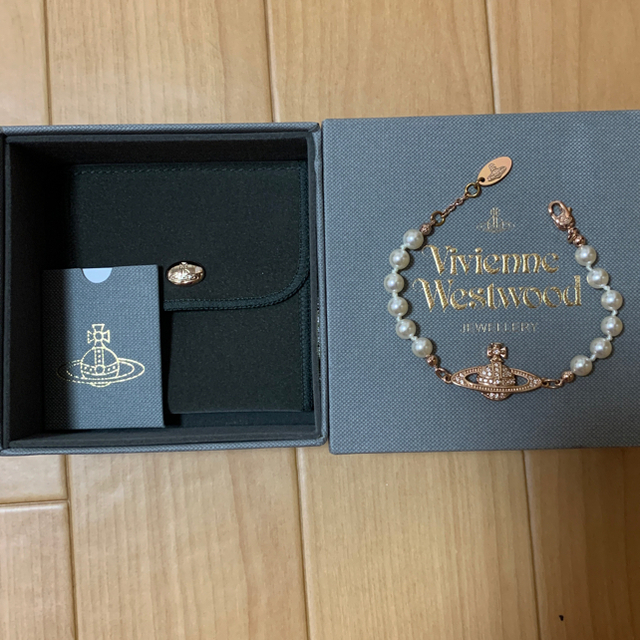 Vivienne Westwood(ヴィヴィアンウエストウッド)のVivienne Westwood パールブレスレット  レディースのアクセサリー(ブレスレット/バングル)の商品写真