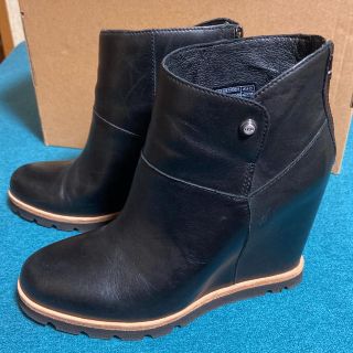 アグ(UGG)のUGG ウエッジヒールショートブーツ(ブーツ)